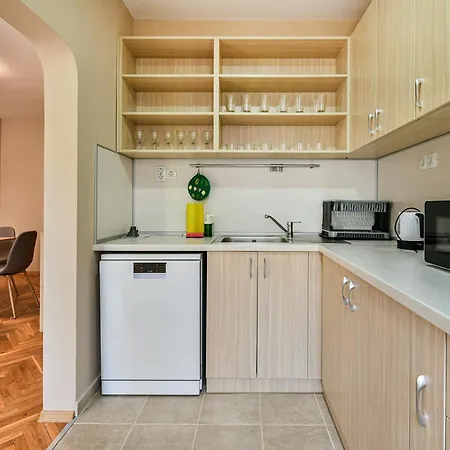 Apartment Location 2br - 6 Guests *